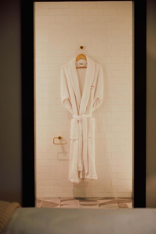 Faraway Martha'S Vineyard Hotel Едгартаун Екстериор снимка