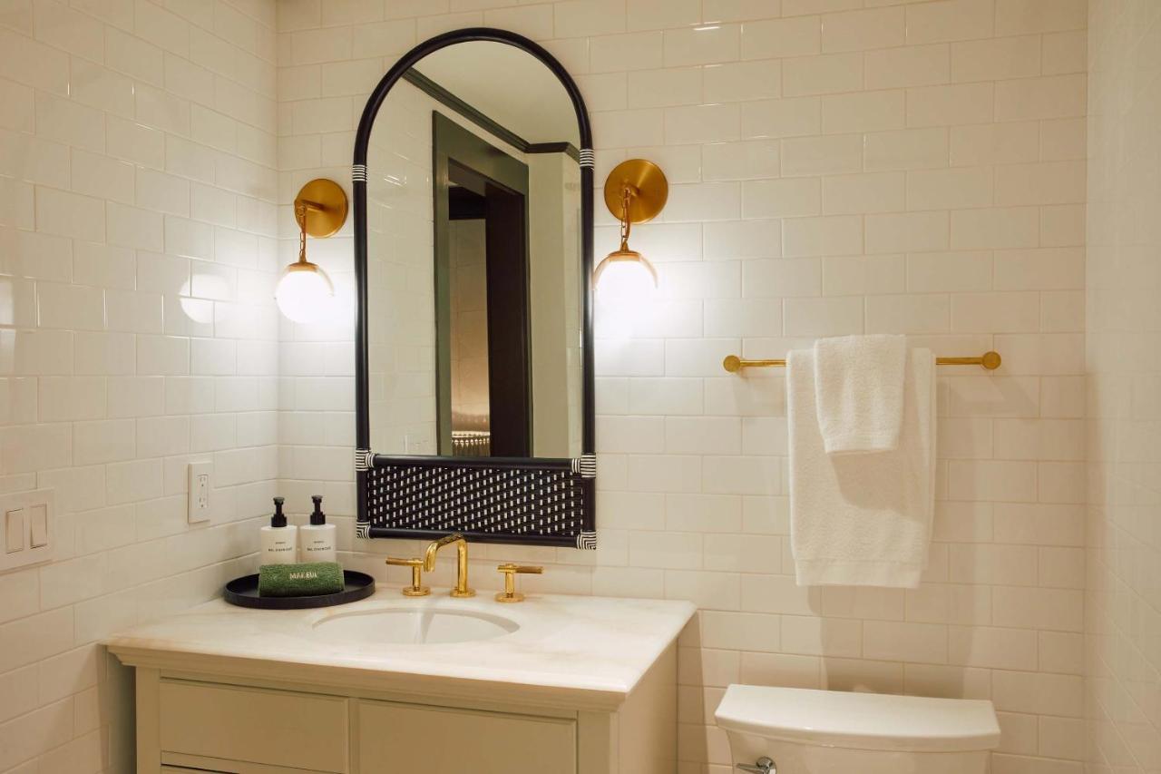Faraway Martha'S Vineyard Hotel Едгартаун Екстериор снимка
