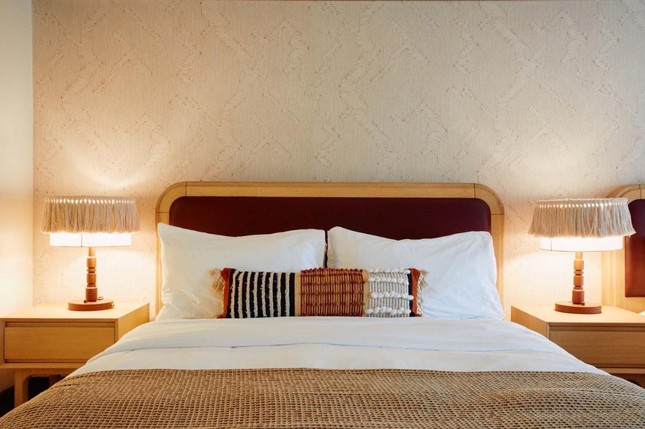 Faraway Martha'S Vineyard Hotel Едгартаун Екстериор снимка
