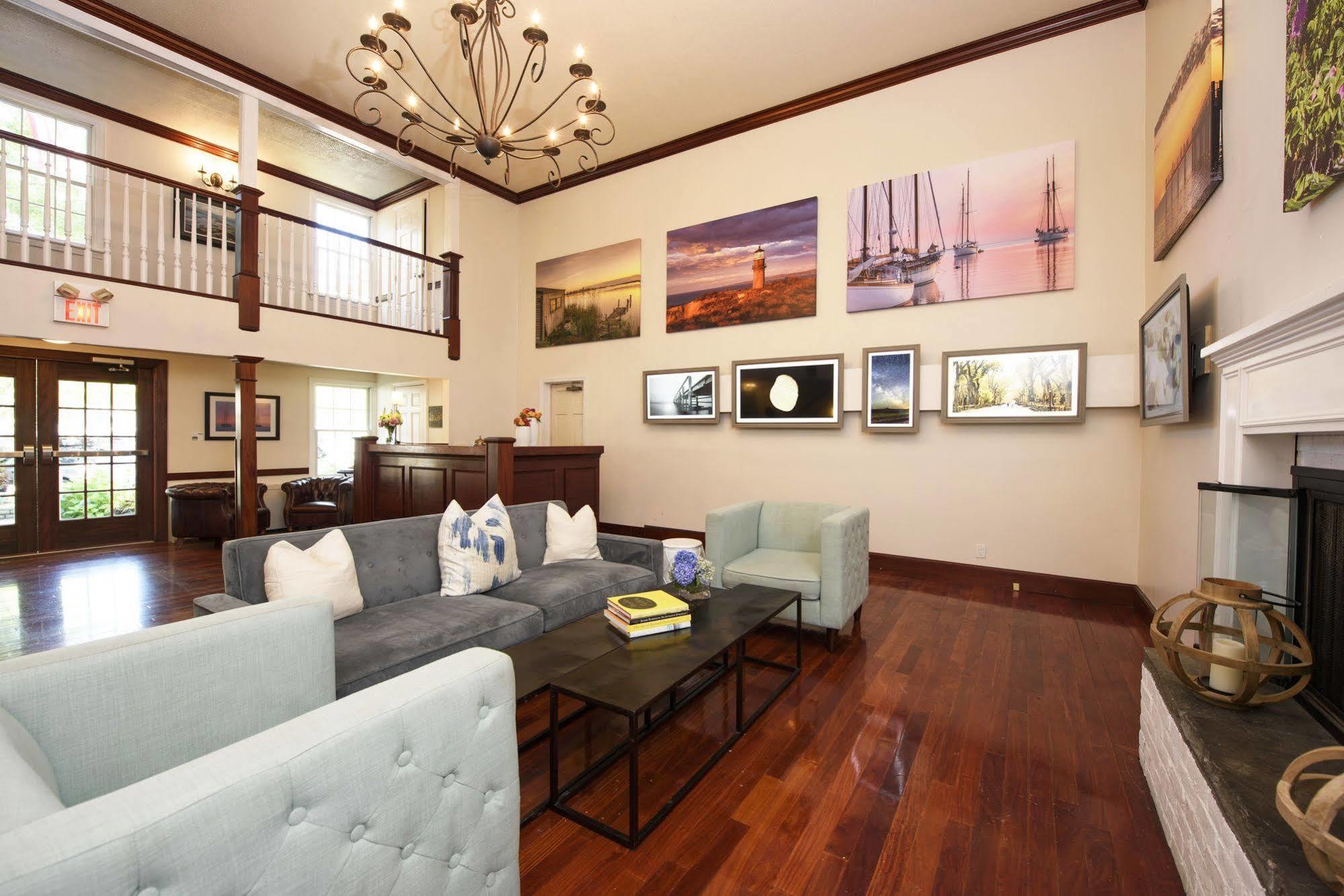 Faraway Martha'S Vineyard Hotel Едгартаун Екстериор снимка